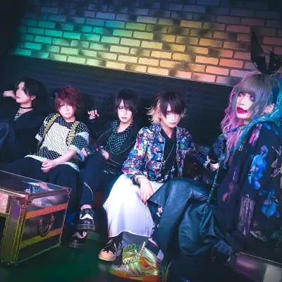 Listen to イロクイ。, watch music videos, read bio, see tour dates & more!