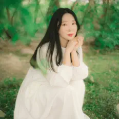 Dengarkan bluebunny, tonton video musik, baca bio, lihat tanggal tur & lainnya!