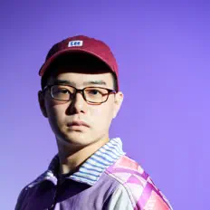 聆聽 semaito、觀看音樂影片、閱讀小傳、查看巡演日期等！