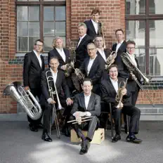German Brassを聴いたり、ミュージックビデオを鑑賞したり、経歴やツアー日程などを確認したりしましょう！