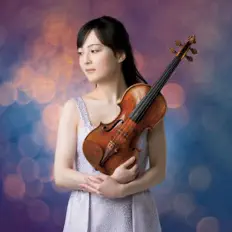 收听 正戸里佳、观看音乐视频、阅读小传、查看巡演日期等 ！