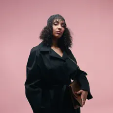 Poslechněte si interpreta LNA Serna, sledujte hudební videa, přečtěte si životopis, podívejte se na data turné a další informace.