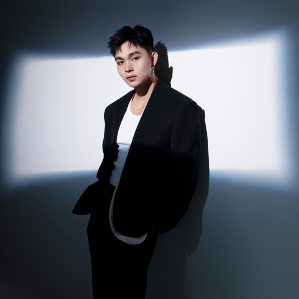 Jun Phạm's avatar