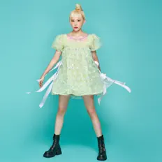 신현희을(를) 듣고, 뮤직 비디오를 보고, 약력을 읽고, 투어 일정 등을 확인하세요!