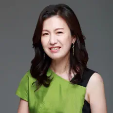 Écoutez Meejung Yoo, regardez des vidéoclips, lisez la biographie, consultez les dates de tournée et plus encore !