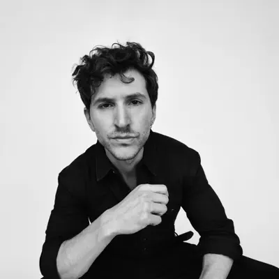 Listen to Chris Ryan, watch music videos, read bio, see tour dates & more!