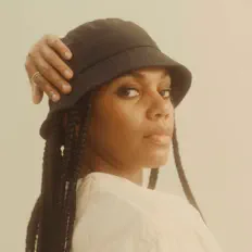 Listen to Ash Lauryn, watch music videos, read bio, see tour dates & more!