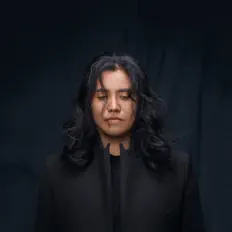 Poslechněte si interpreta 蒙根, sledujte hudební videa, přečtěte si životopis, podívejte se na data turné a další informace.