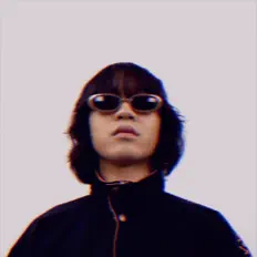 Escucha a Jinoa, mira vídeos musicales, lee la biografía, consulta fechas de giras y mucho más.