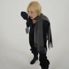 Posłuchaj wykonawcy EVEE, obejrzyj teledyski, przeczytaj biografię, zobacz daty tras koncertowych i nie tylko!