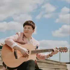 Hanul सुनें, म्यूज़िक वीडियो देखें, बायो पढ़ें, दौरे की तारीखें और बहुत कुछ देखें!