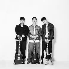 收听 AMY、观看音乐视频、阅读小传、查看巡演日期等 ！