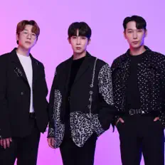 3MENを聴いたり、ミュージックビデオを鑑賞したり、経歴やツアー日程などを確認したりしましょう！