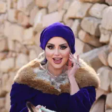 聆聽 منال عمارة、觀看音樂影片、閱讀小傳、查看巡演日期等！
