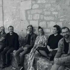 Listen to Ensemble Contraste, watch music videos, read bio, see tour dates & more!