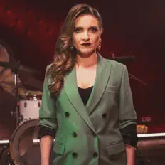 收听 Paulina Gołębiowska、观看音乐视频、阅读小传、查看巡演日期等 ！