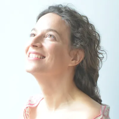 Listen to Karen Vourc'h, watch music videos, read bio, see tour dates & more!