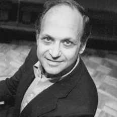 收听 Charles Strouse、观看音乐视频、阅读小传、查看巡演日期等 ！