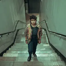 收听 Julia Castillo、观看音乐视频、阅读小传、查看巡演日期等 ！