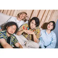 聆聽 HWA、觀看音樂影片、閱讀小傳、查看巡演日期等！