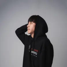 Escucha a Wenzhang, mira vídeos musicales, lee la biografía, consulta fechas de giras y mucho más.