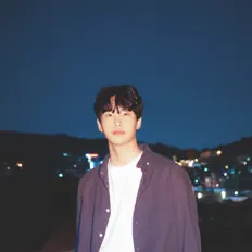 JEONG HAE ILを聴いたり、ミュージックビデオを鑑賞したり、経歴やツアー日程などを確認したりしましょう！