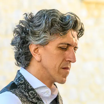 Listen to Vittorio Forte, watch music videos, read bio, see tour dates & more!