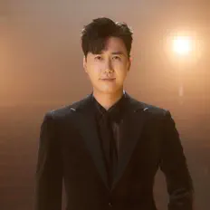 收听 Shin Seong、观看音乐视频、阅读小传、查看巡演日期等 ！