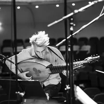 Listen to Vincent Dumestre, watch music videos, read bio, see tour dates & more!