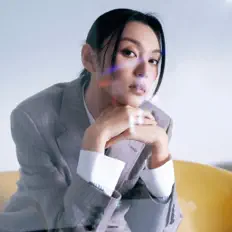 Louise Wong 王丹妮を聴いたり、ミュージックビデオを鑑賞したり、経歴やツアー日程などを確認したりしましょう！