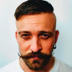 Hör dir Иван Лубягин an, schau dir Musikvideos an, lies die Biografie, finde Tourdaten und mehr!