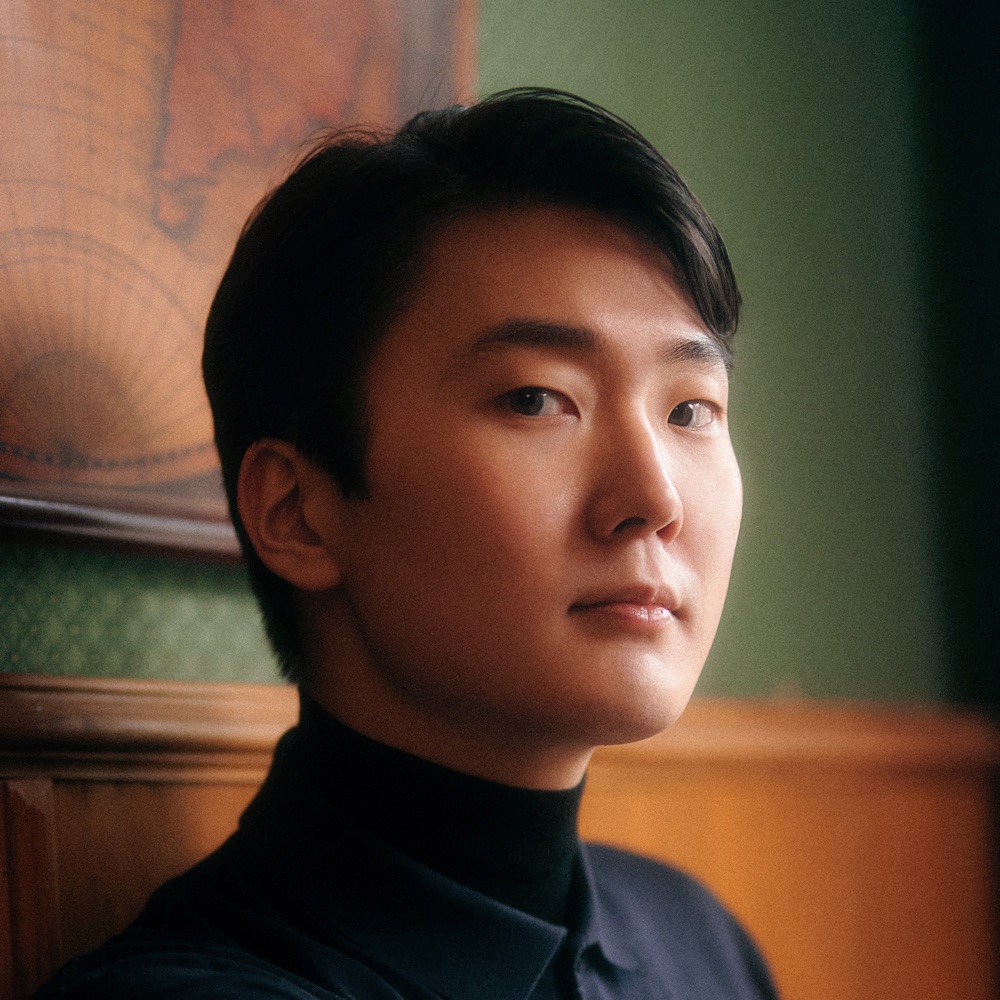 Фото Seong-Jin Cho
