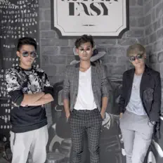 收听 Morning Soon、观看音乐视频、阅读小传、查看巡演日期等 ！