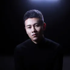 Luister naar Ziwei Xu, bekijk muziekvideo's, lees de bio, bekijk de tourdata, en meer!