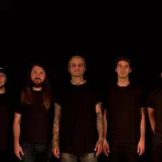 Listen to Entrelobos, watch music videos, read bio, see tour dates & more!