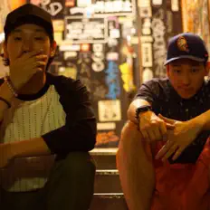 收听 TkCk、观看音乐视频、阅读小传、查看巡演日期等 ！