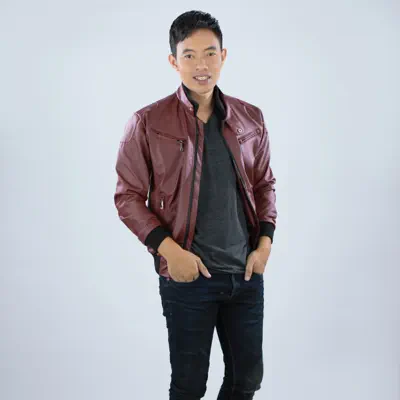 Listen to Noom Somsak, watch music videos, read bio, see tour dates & more!