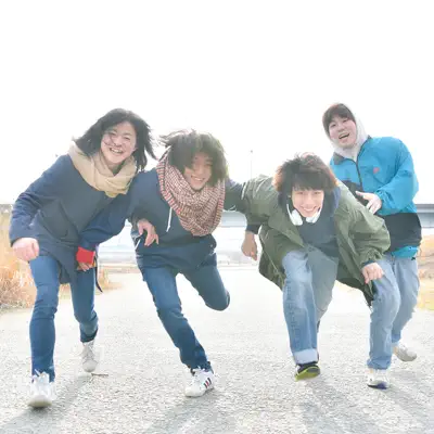 Listen to グミ, watch music videos, read bio, see tour dates & more!