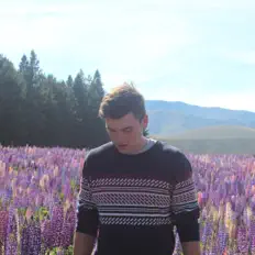 Listen to Sembari, watch music videos, read bio, see tour dates & more!