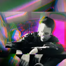 Phenexを聴いたり、ミュージックビデオを鑑賞したり、経歴やツアー日程などを確認したりしましょう！