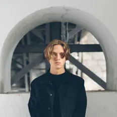 Dengarkan Kiplemore, tonton video musik, baca bio, lihat tanggal tur & lainnya!