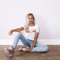 Listen to Ida Warg, watch music videos, read bio, see tour dates & more!