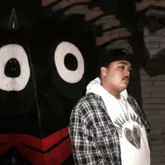 Dengarkan KicksIt, tonton video musik, baca bio, lihat tanggal tur & lainnya!