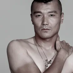 Listen to 萧玮, watch music videos, read bio, see tour dates & more!