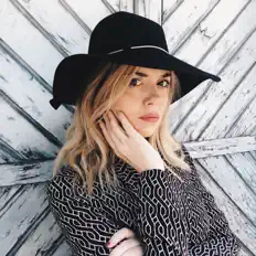 Listen to Eva Ryjlen, watch music videos, read bio, see tour dates & more!