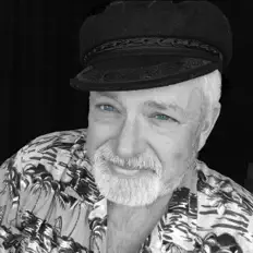 收听 Daniel Donovan Farrow、观看音乐视频、阅读小传、查看巡演日期等 ！