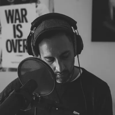 Listen to Ed Waaka, watch music videos, read bio, see tour dates & more!