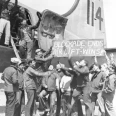 Listen to Woonun, watch music videos, read bio, see tour dates & more!