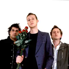 Dengarkan Offcutts, tonton video musik, baca bio, lihat tanggal tur & lainnya!