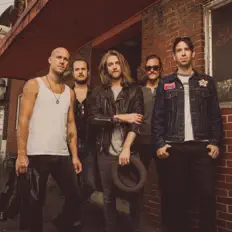 Ascolta Eastland, guarda video musicali, leggi la biografia, vedi le date del tour & altro!